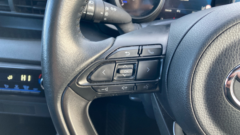 Toyota Yaris 1.5 Hybrid Design 5dr CVT Hybrid Hatchback